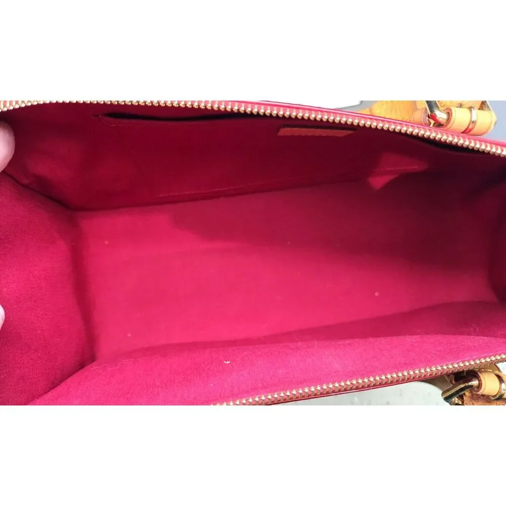 Louis Vuitton Rosewood Avenue Monogram Vernis - Pomme d'Amour vibrant candy red